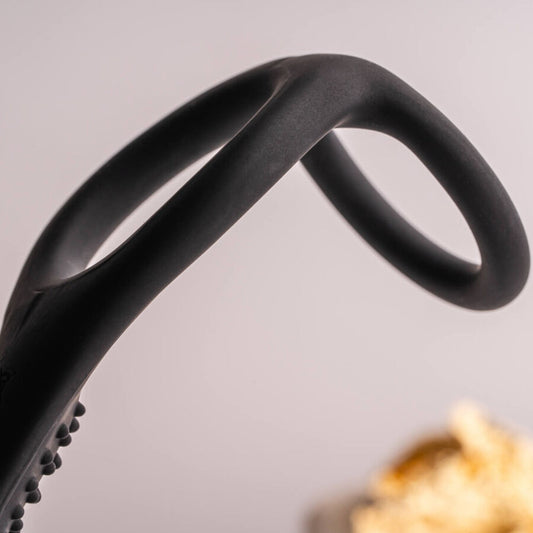 ROCKS-OFF - RO-ZEN RRO ANAL PLUG MIT VIBRIERENDEM PENISRING SCHWARZ